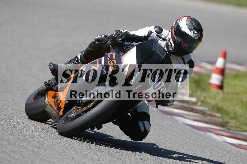 /43 08.08.2025 Discover the Bike ADR/Race 3 rot/508